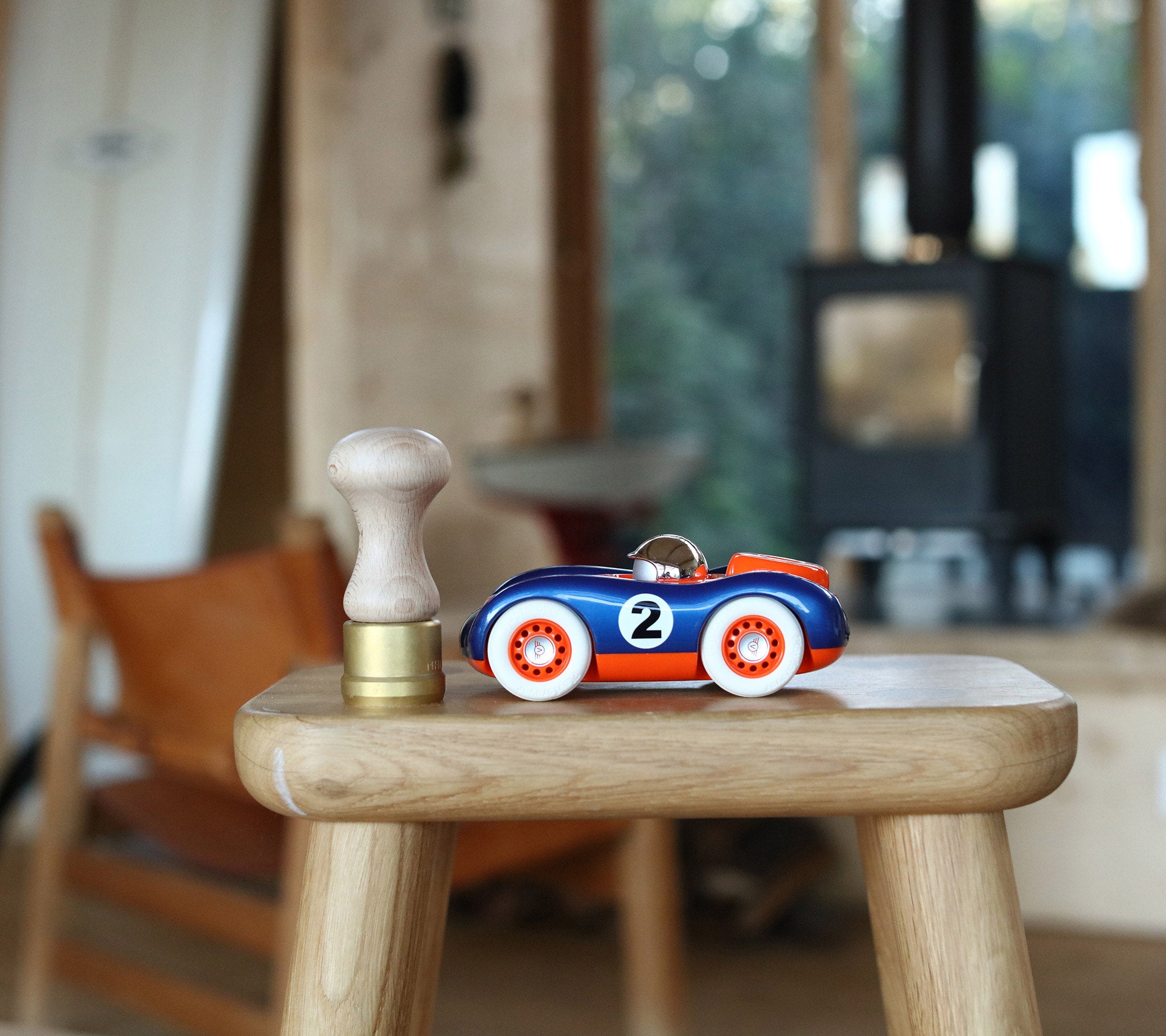 VV101 Viglietta Jasper - Metallic Blue and Orange Car