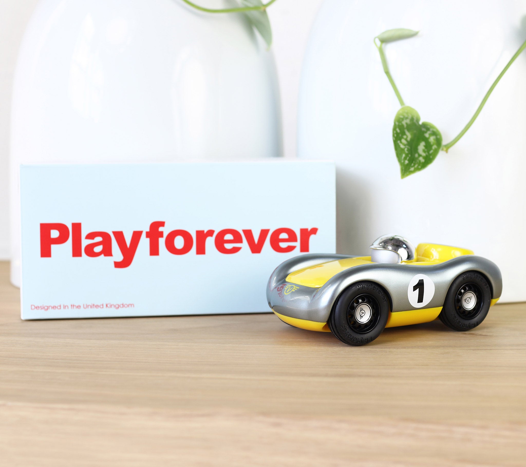 VV102 Viglietta Marco - Silver & Yellow Car – Playforever Official
